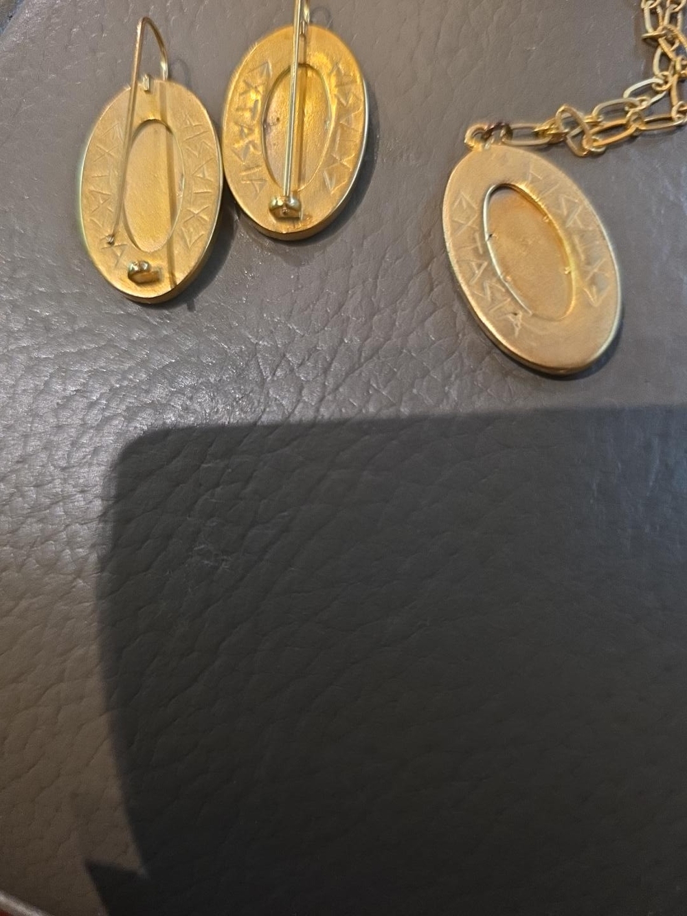 Extasia Vintage Earrings And Pendant